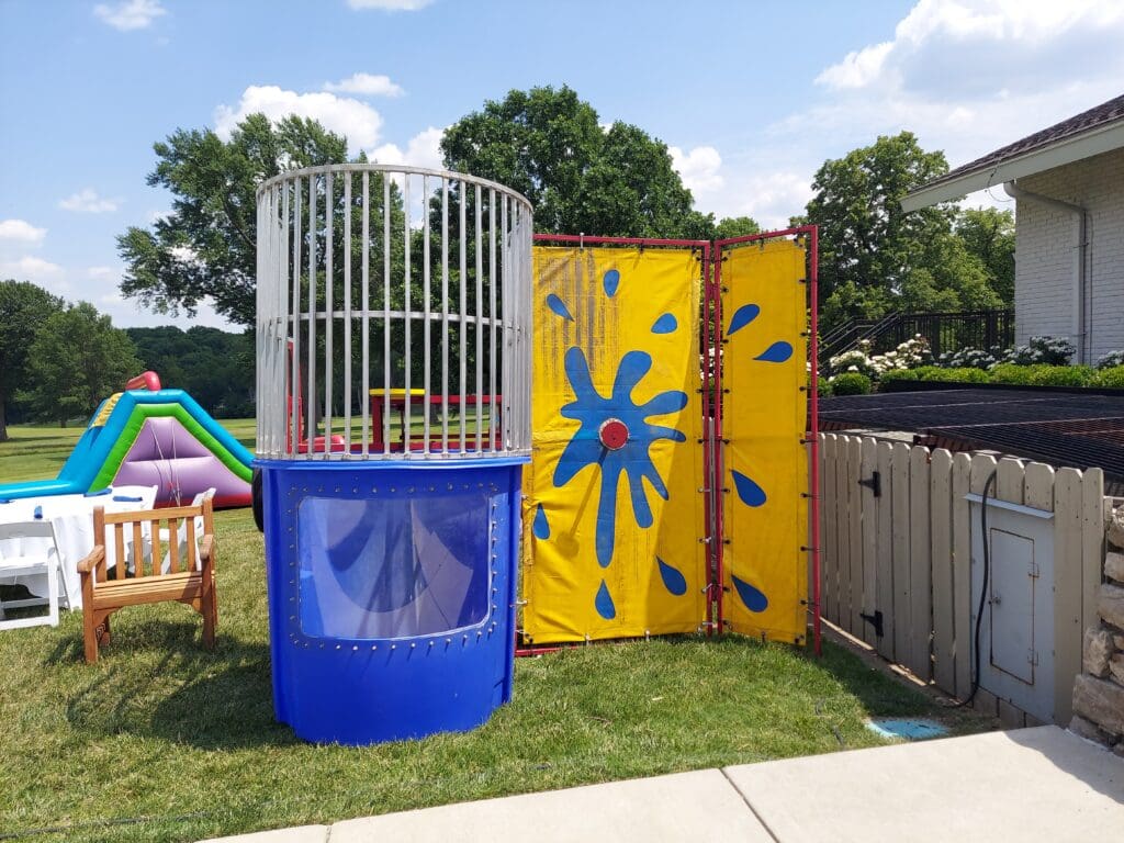 Dunk Tank | Fun Services Midwest